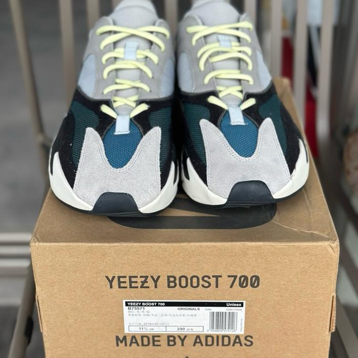 YEEZY 700 WAVERUNNER Sepatu Sneakers Pria Wanita not static bred beluga 350 US 12 preloved 100% orig