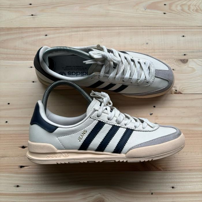 Sepatu Adidas Jeans Originals - Kondisi second very good condition untuk pria & wanita