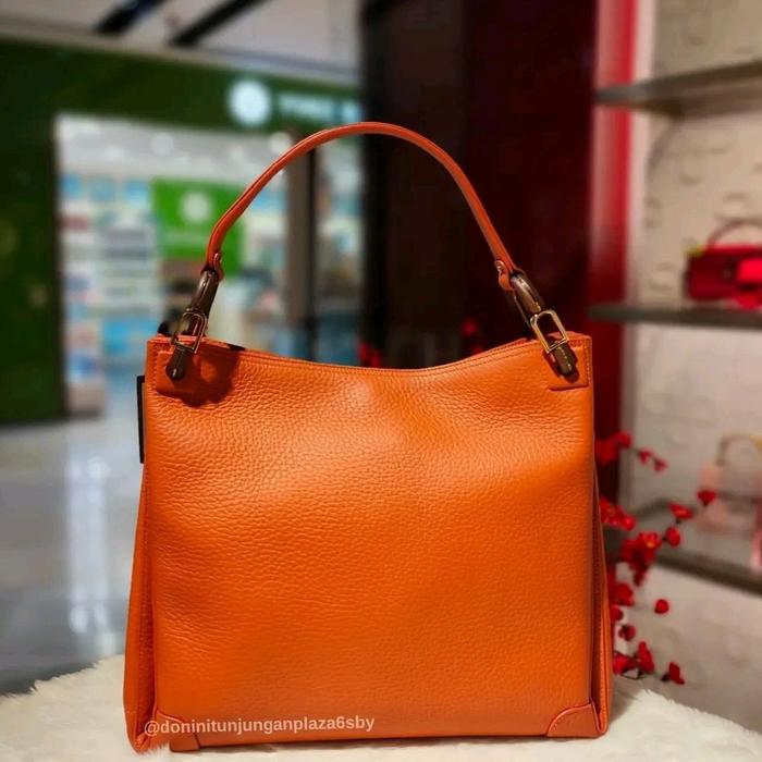 Donini Champione totebag ,ready warna Brown dan Other ,terbuat dari kulit sapi