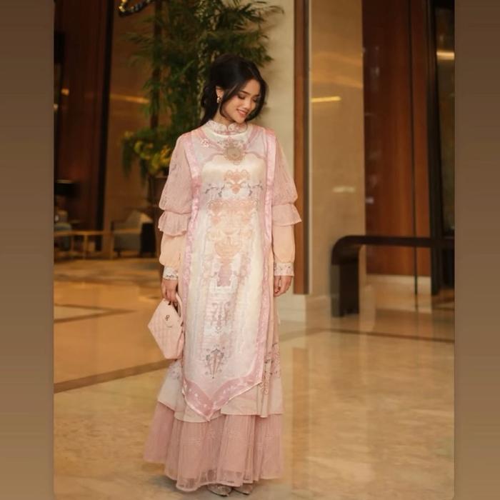SHELLA SAUKIA - DRESS FUJI DRESS VIRAL SHELLA SAUKIA 2026