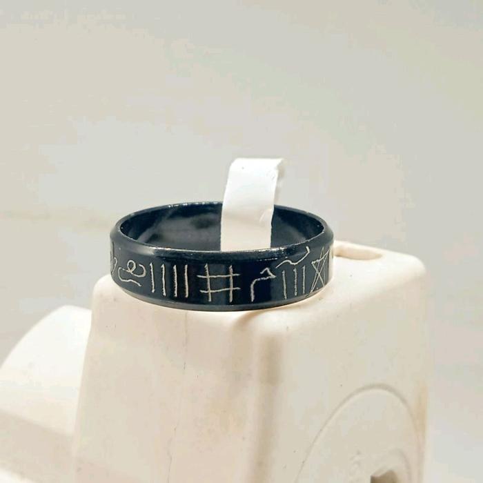 Cincin Titanium Khottam Rajah Sulaiman Black