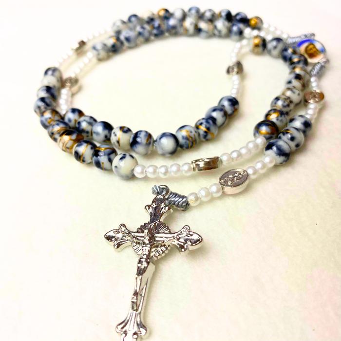 Kalung rosario marmer bercorak emas variasi pembatas rosario dari logam harces warna stainless  stee