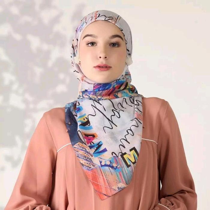 MANDJHA Spectrum White Scarf by Ivan Gunawan