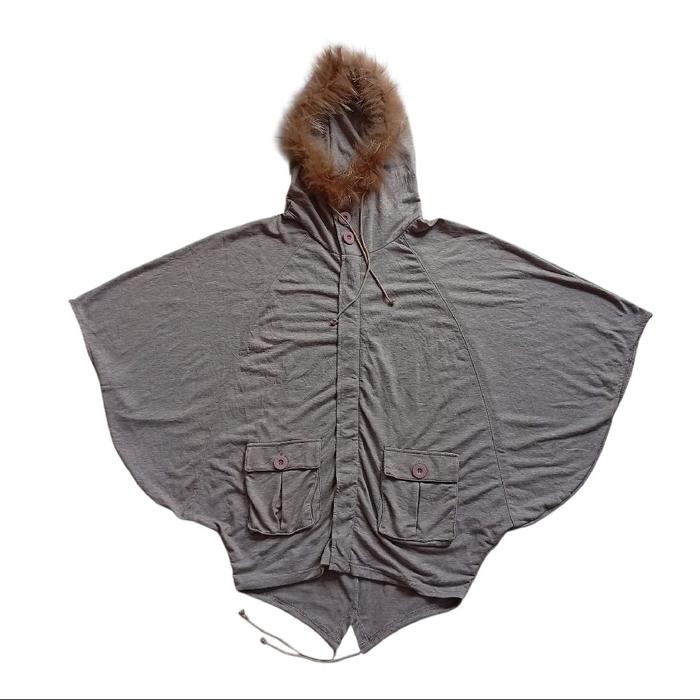 ShakeShake racoon fur batwing cape