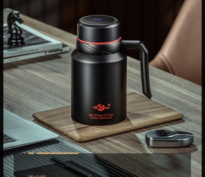 550Ml Cangkir Termos Tampilan Digital Cangkir Termos Kapasitas Besar