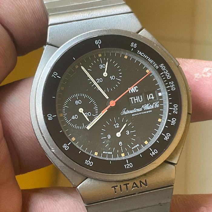 JAM KUNO SWISS MEWAH BERKELAS : IWC INTERNATIONAL WATCH Co Scaffhausen TITANIUM CRHONOGRAPH AUTOMATI