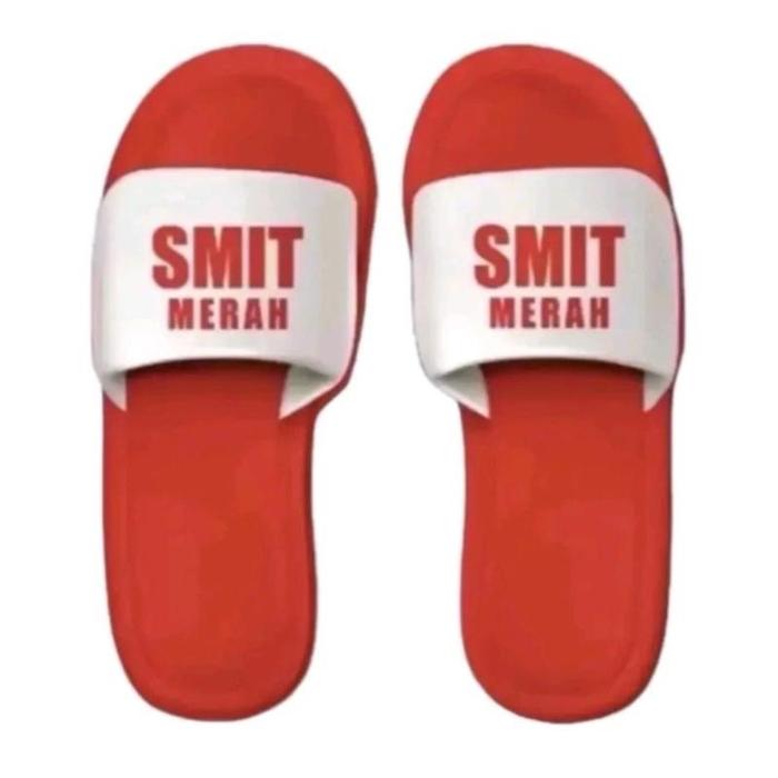 Smit Merah Sandal Slip On Nyaman untuk Pria dan Wanita dengan Desain Trendy dan Nyaman