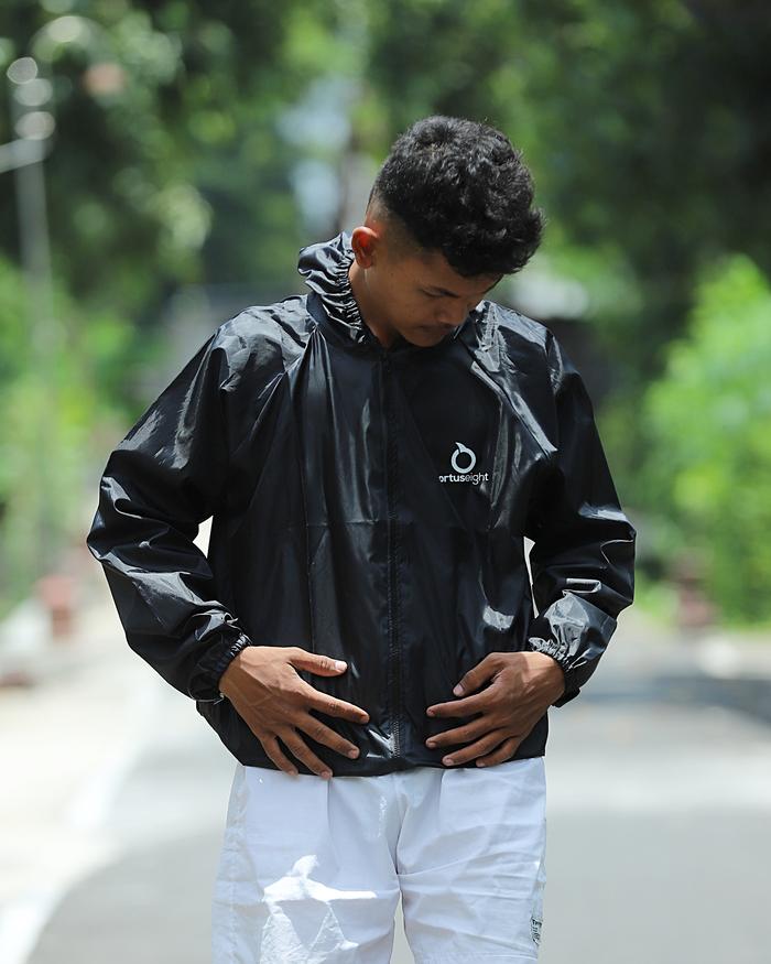 Jaket Parasut Polos Premium Pria Wanita Distro Casual Hitam Unisex Bomber Keren Tebal Bahan Parasut 