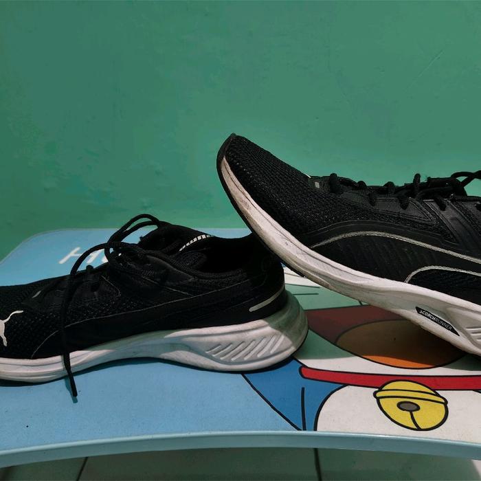 Sepatu Puma Scorch Runner