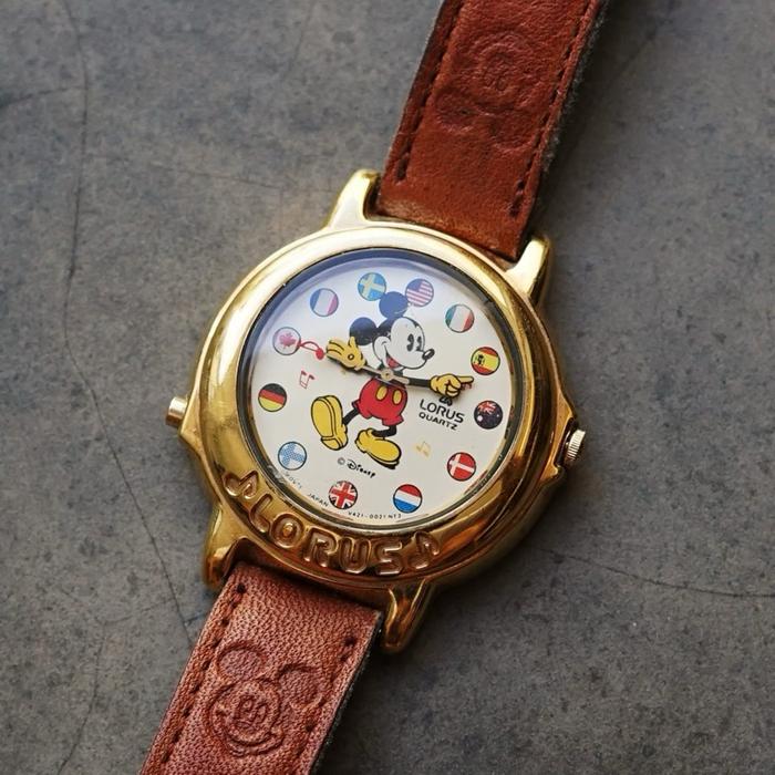 Jam tangan vintage Lorus Disney Mickey Mouse