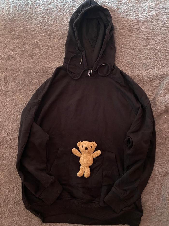 Hoodie Sweater Brand H&M Divided Boneka Warna HItam Sweater Wanita Pria