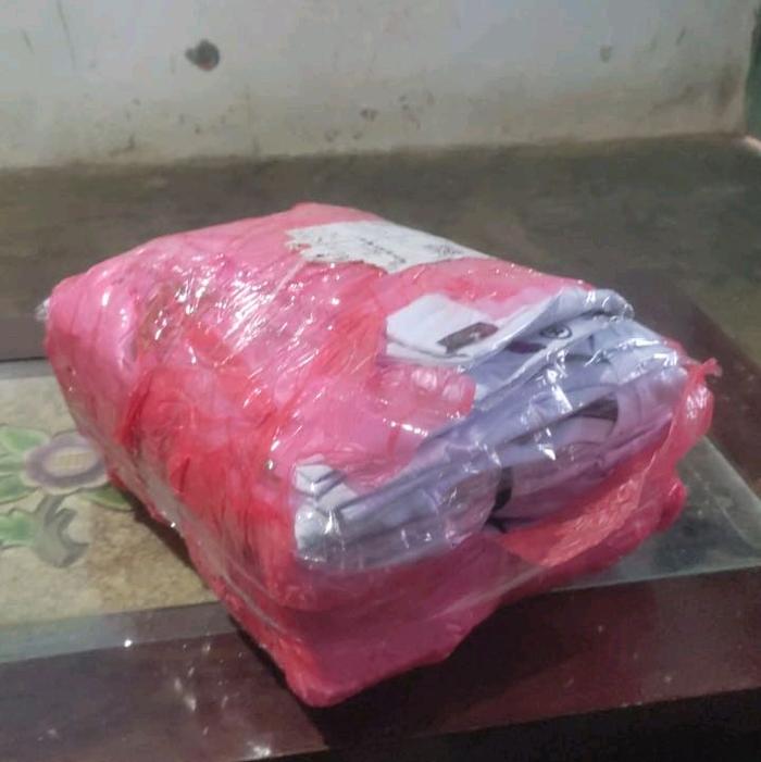 baju polo t-shirt wanita yang tepat untuk orang yang tidak bisa bahasa