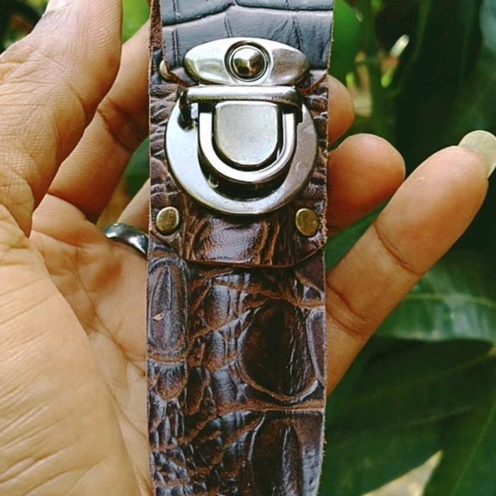 Sarung kulit pipa once GG dan lainya 100 % Ori tanpa jahit sangat kuat dan elegan,pakai lem kulit da