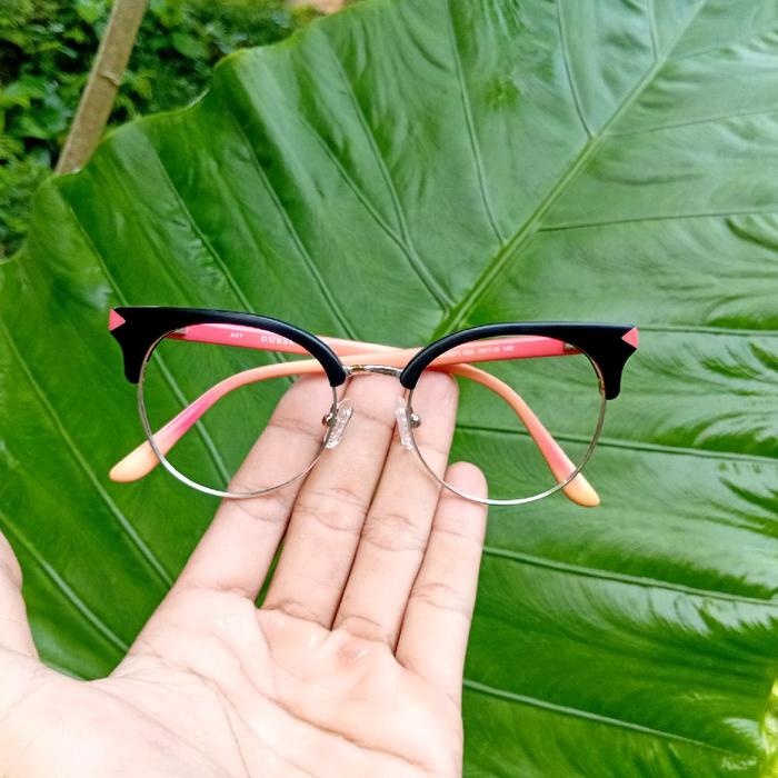 kacamata original second brand (GUESS) Unisex like new.