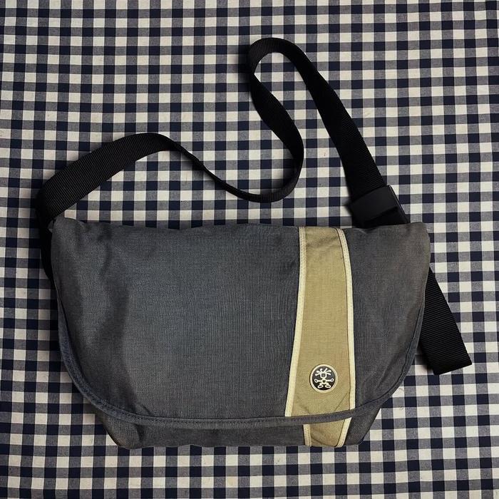 TERBARU Sling Bag CRUMPLER The Western Lawn original