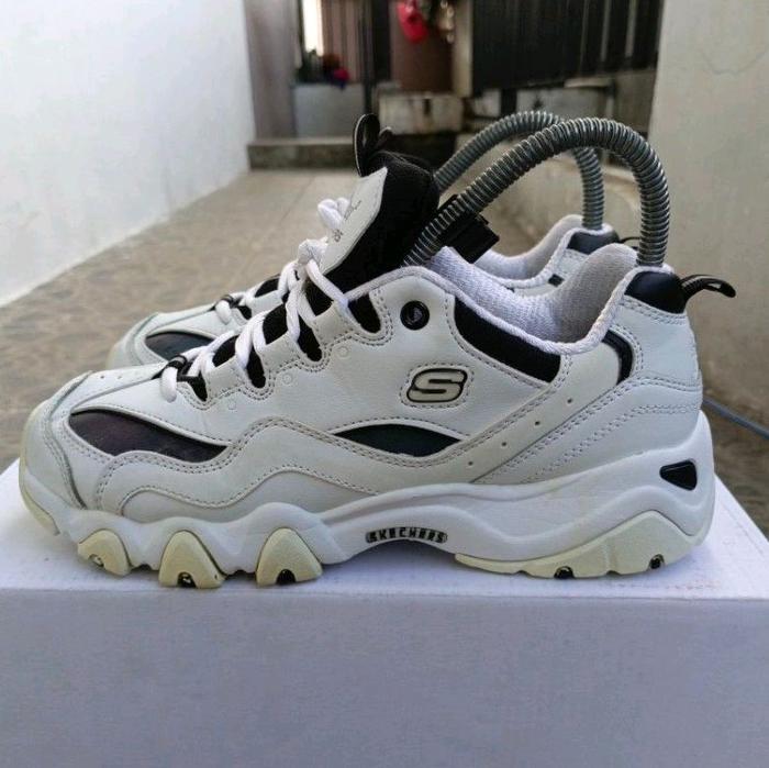 Skechers Dlites Size 36,5-37 (Harga Nett)