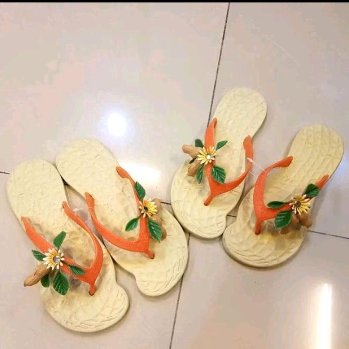 Sandal Jepit Bentuk Kacang Tanah  | Sandal Unik Aneh Lucu |  Barang Unik  Oneeka Sendal Wanita | Kad