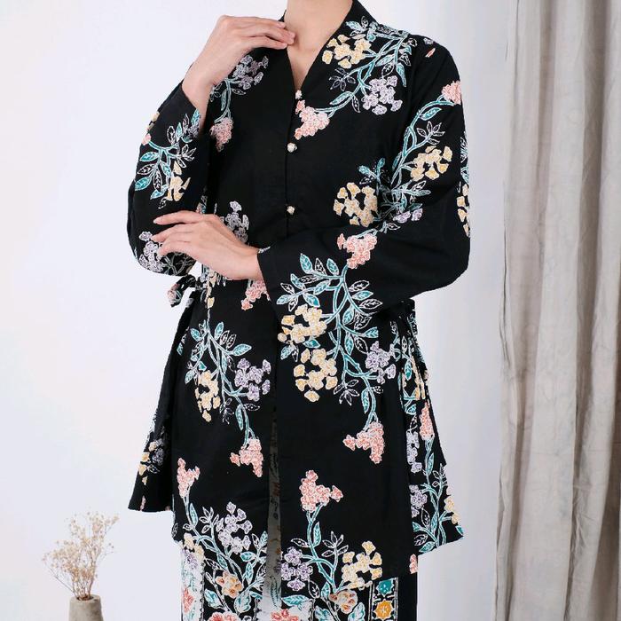 Kebaya Tunik Modern Bahan Katun Primisima by Khalisa Batik - Zoya Hitam