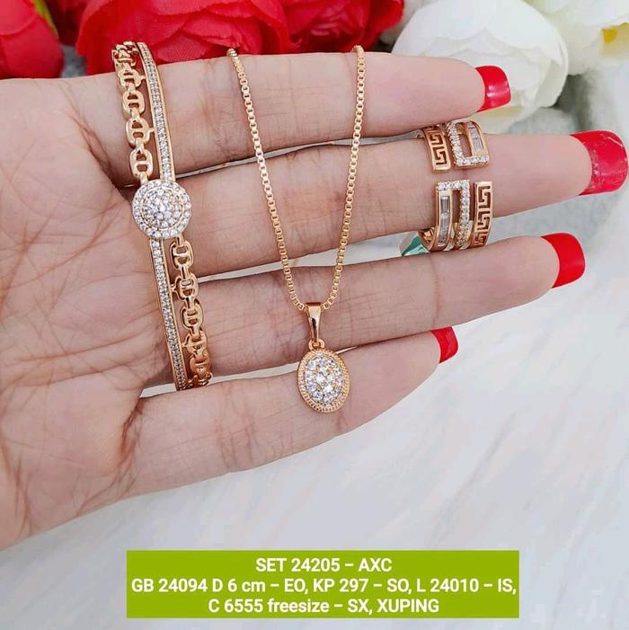 Set Xuping Gelang Kalung Cincin Dewasa Perempuan Emas
