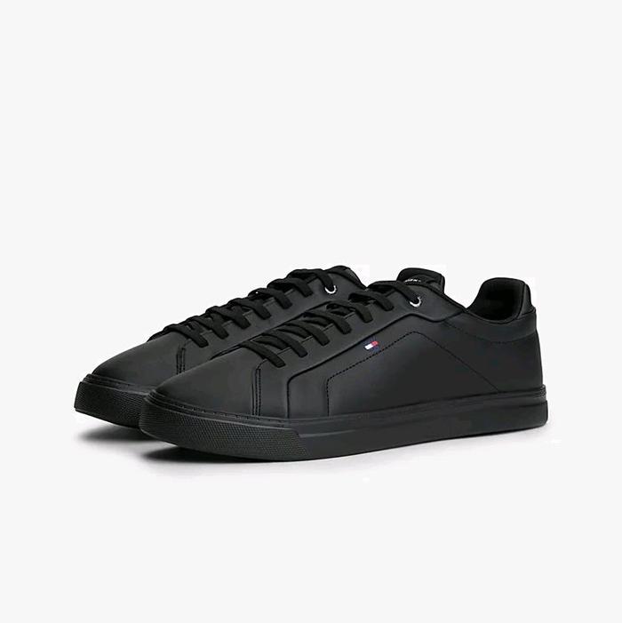 Tommy Hilfiger - Hilfiger Icon Leather Court Trainers Sepatu Kasual Pria