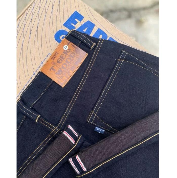 EARTHY GENOVA - TIGER WOOD 17oz