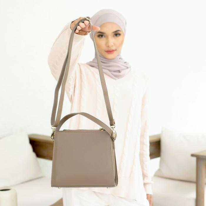 Sling Bag Flicka Kode J 30 by Flicka Bag