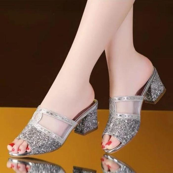 Sendal High Heels Wanita – Hak Tinggi Glitter Kekinian