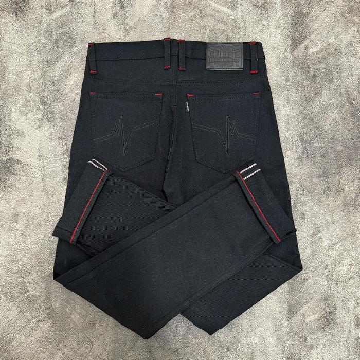 DENIM SELVEDGE FULL BLACK 16.OZ Celana Jeans Hitam Tebal 16 OZ dengan Desain Selvedge Khas