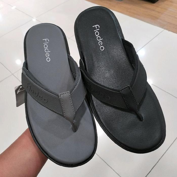 Fladeo Sandal Pria Bahan Sintetis Sol PVC Ukuran 39-44 Nyaman Digunakan untuk Aktivitas Sehari-hari