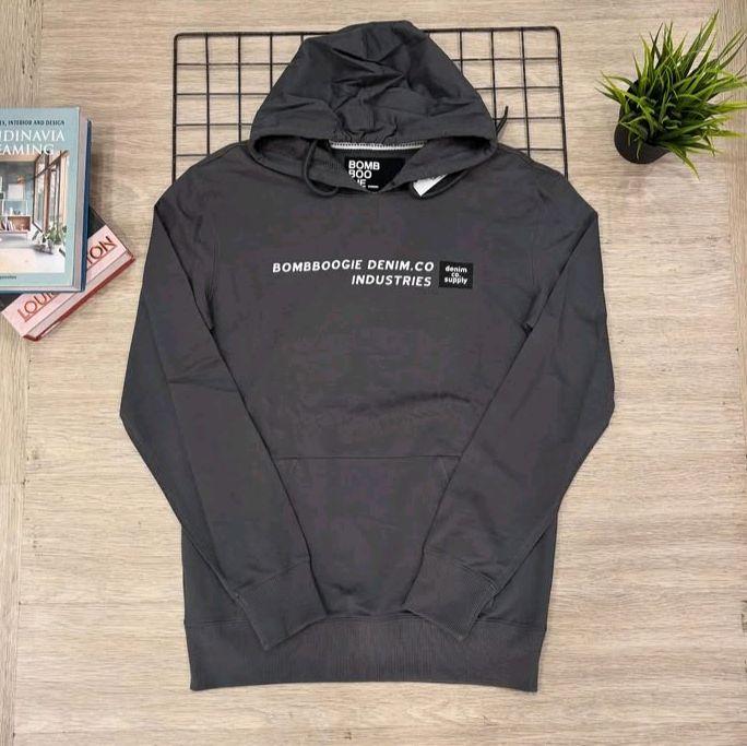 hd2 jaket hoodie pria BOMBBOOGIE original murah terbaru best seller. 3second lois spyderbilt. hoodie