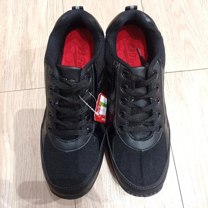 sale sepatu sekolah B-first Bata