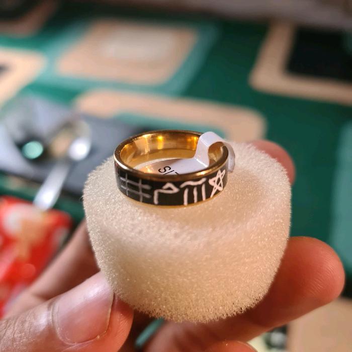 Cincin Titanium Pria Rajah Sulaiman Ukir Putih