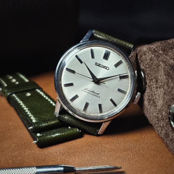 Vintage RARE Early 1960s Seiko Lord Marvel Sea Horse