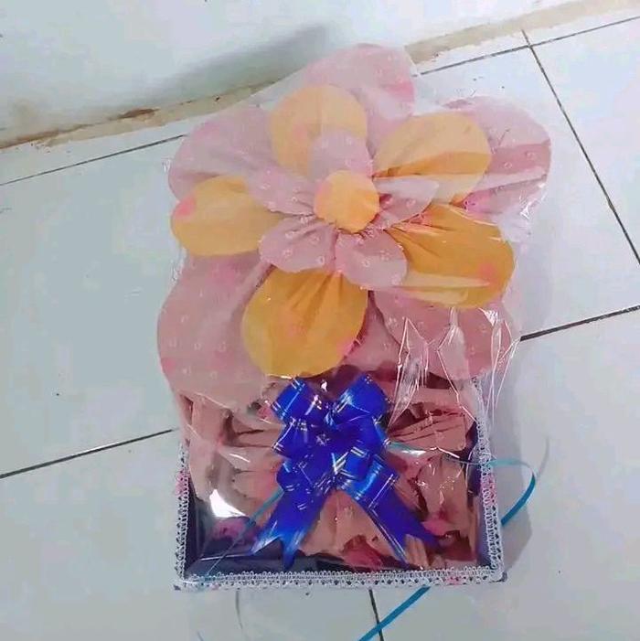 Hantaran pernikahan,parsel gamis dan jilbab,bingkisan