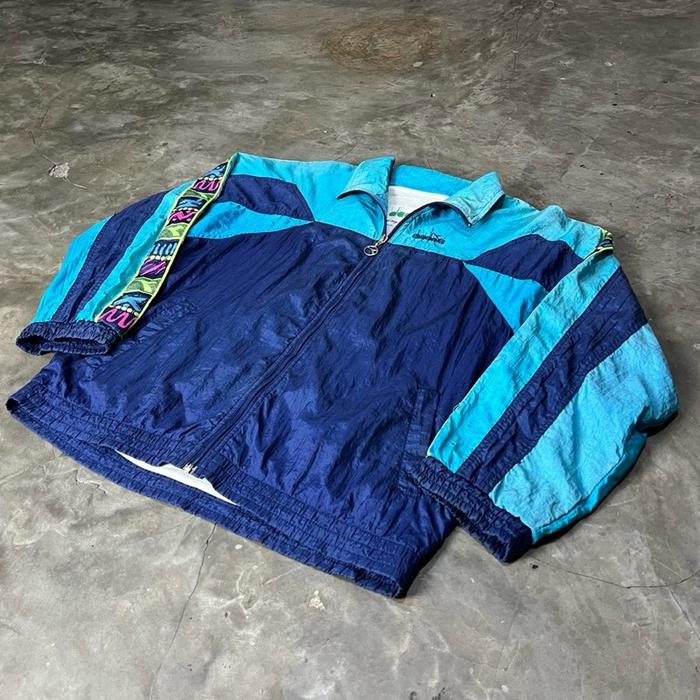 Windbreaker vintage diadora jacket jaket brand pria wanita murah