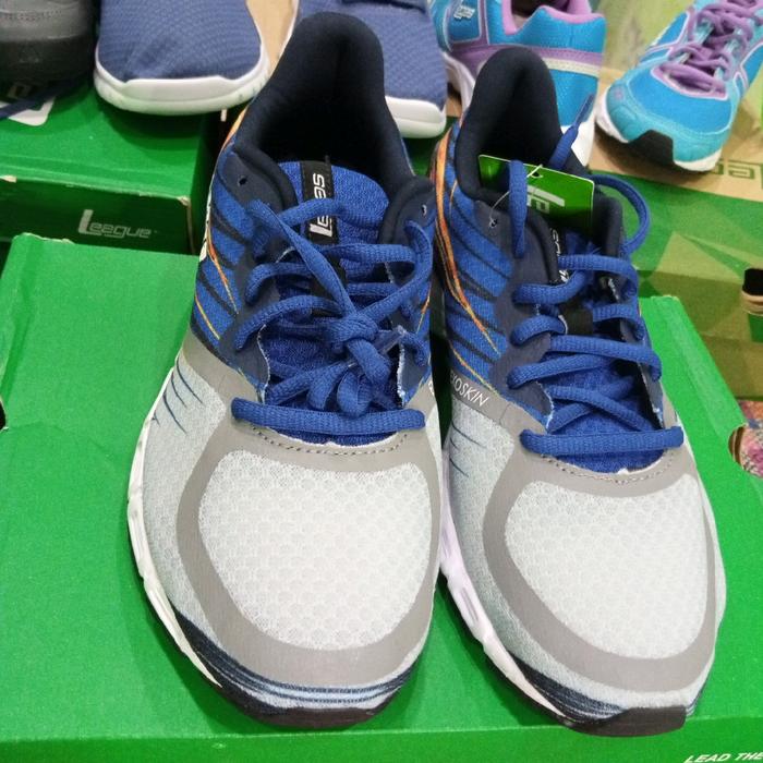 SEPATU OLAHRAGA LEGAS FIREFLY ukuran 42/insole26.5
