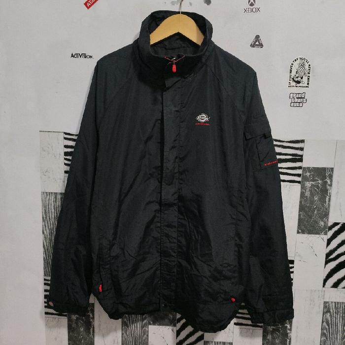 Jaket Dickies Outdoor model Side Pocket warna Hitam saku Zipper