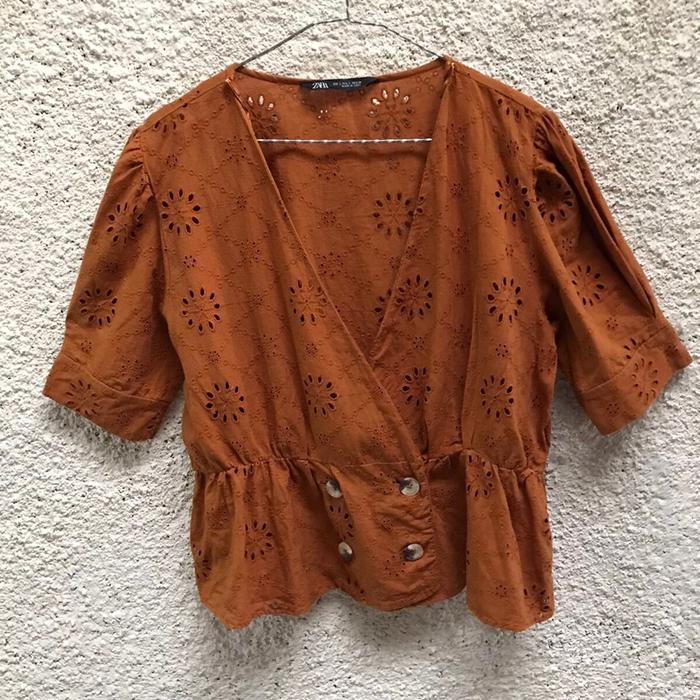 Zara   eyelet brown peplum