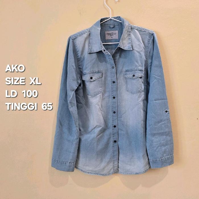 381. (Preloved) AKO Kemeja Atasan Jeans Denim Wanita - Authentic