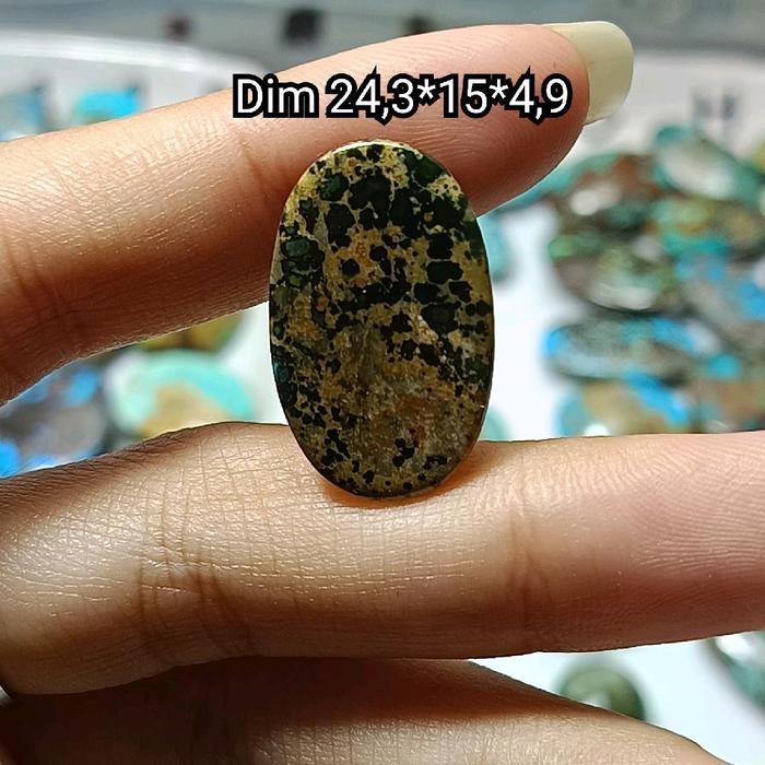 pirus Persia hitam