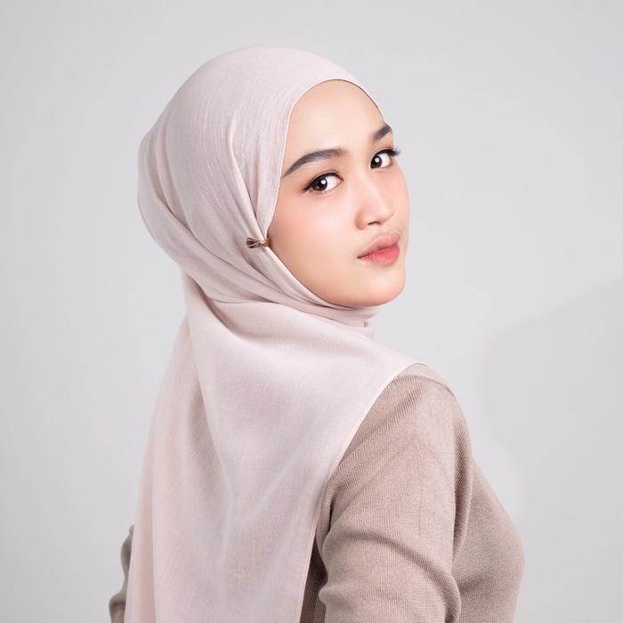 Zuthe PASMINA VISCOSE BY ZUTHE Hijab Elegan dan Nyaman untuk Segala Kesempatan