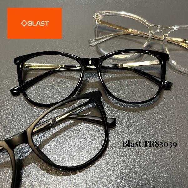 Blast TR83039 54-16-145 FH 44 frame plastik dengan kombinasi metal