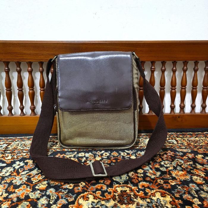 tas sling bag pria metrocity italy