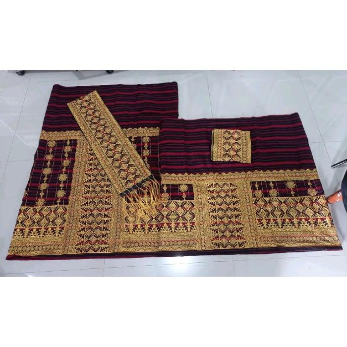Kain bawahan sarung adat tapis lampung bordir songket tapis lampung palembang