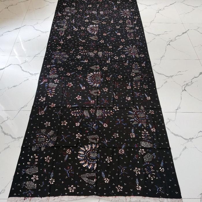 kain jarik batik tulis bakaran juana.