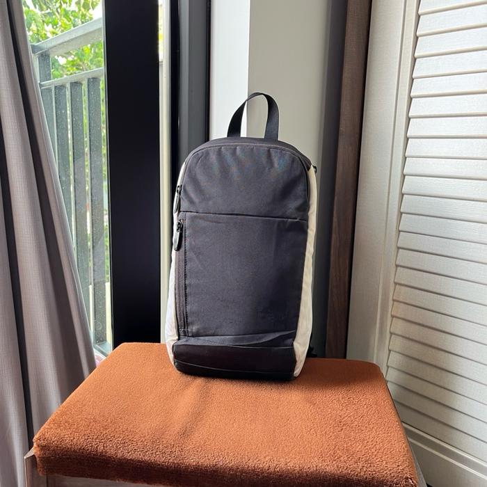 crossbody tas punggung second TNF the north face hitam untuk kerja olahraga atau travelling