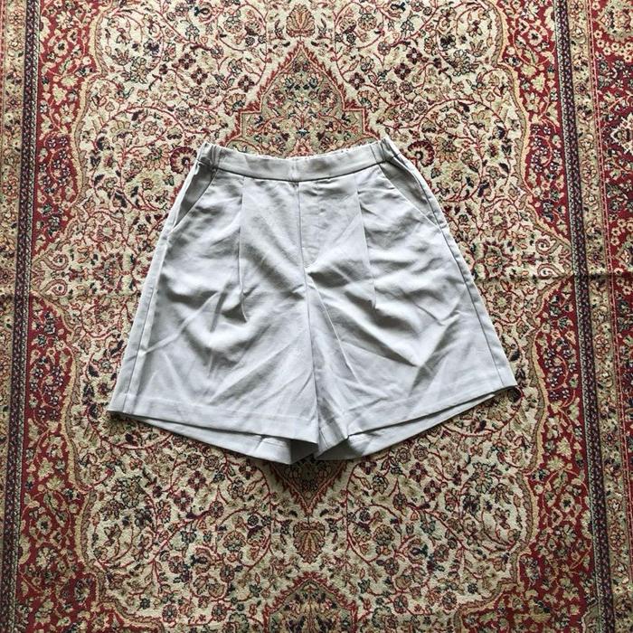 Celana Uniqlo women flare short pants HH241