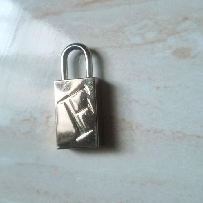 lock furla gembok tas furla original ( gold )