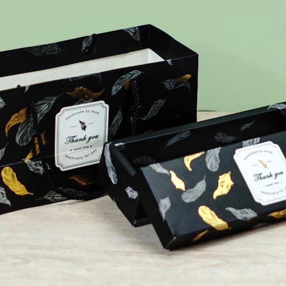 ￼Tas Kado Paper bag Box Set Motif / Paper Bag Kado / Hampers / Gift Box / Souvenir |