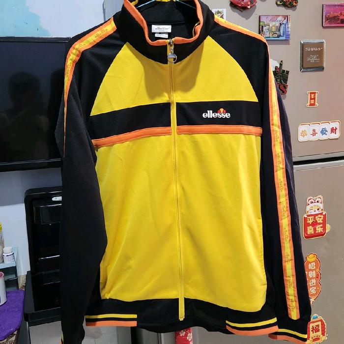 Jacket Tracktop neng Ellesse 0R1 italia kuning orange taped spell out jaket olahraga